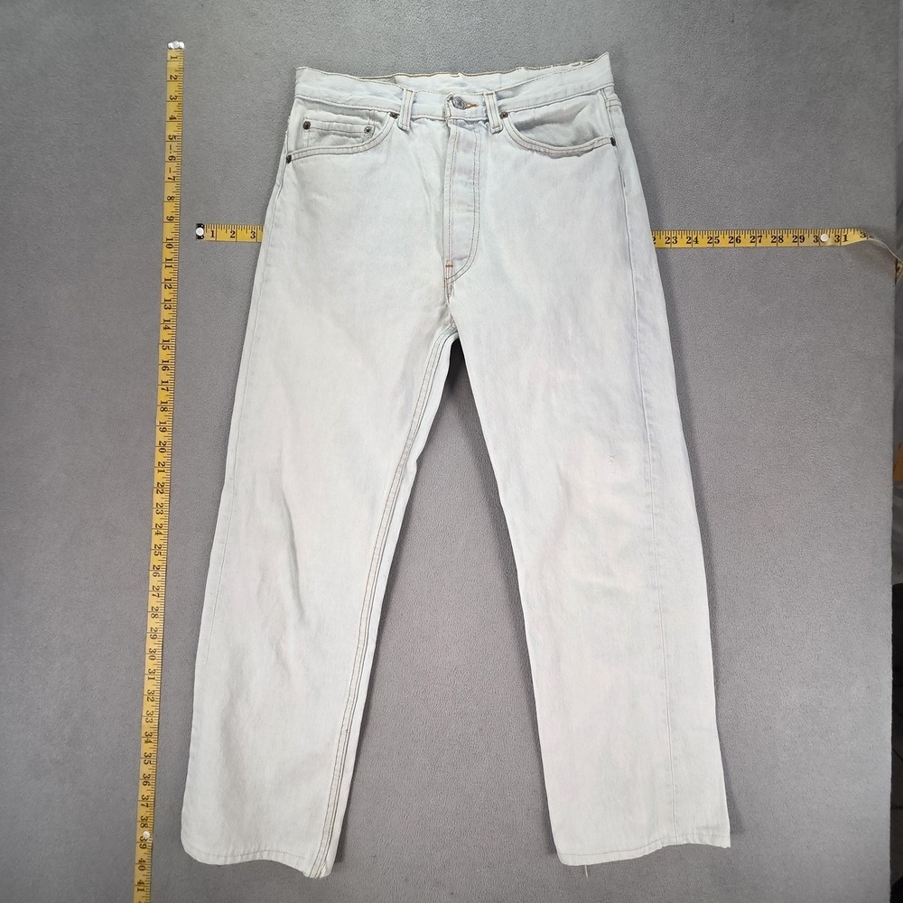 Levis Jeans Womens Light Wash High Rise Straight Button Fly Altered 28x26‎
